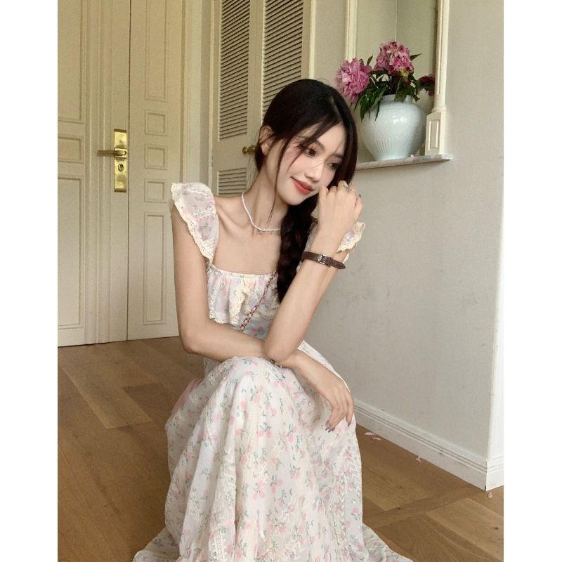 Feifei Sleeve French Heavy Industry Floral Square Neck Lotus Leaf Edge Summer 2026 New Waist Skinny Dress Women's Clothing