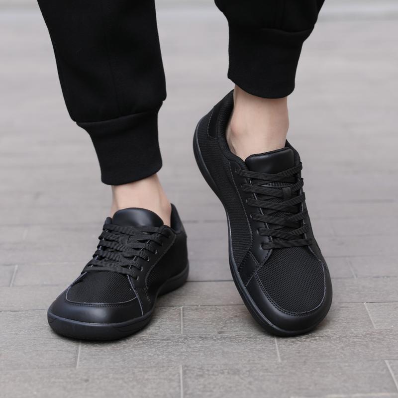 Couple'sCasual Sneakers Wide-Fit Casual Shoes Soft-Sole Flat Shoes Outdoor Anti-Slip Walking Shoes Extra-Large Sizes for Comfort