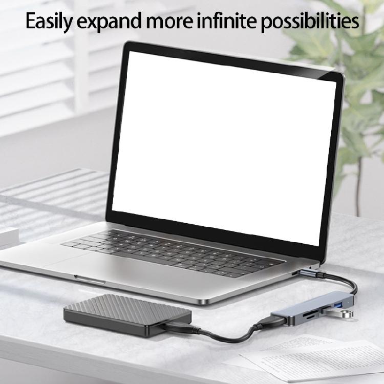 Aluminum USB Type C Hubs With HDTV Output USB Port And Memory Card Reader For Computers