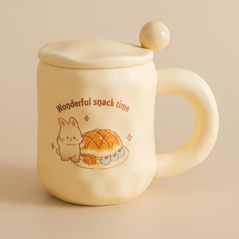 

480ml Ceramic Cup Sets High Aesthetic Handle Tea Mugs with Scoop and Lid Cute Cartoon Large Capacity Cream Wind Coffee Cup 401-500ml