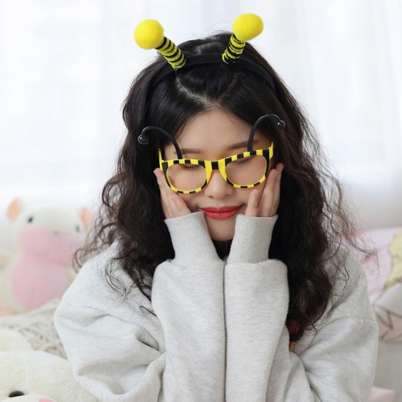 Halloween Eyeglasses Novelty Fun Plastic Decorative Glasses Cosplays Halloween Party Decor Favor Supplies for Kid Adult