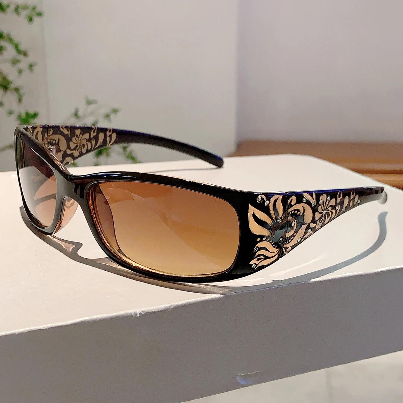 

KAMMPT Fashion Women Sunglasses with Rhinestones New Wrapped Round Gradient Sun Glasses Trendy Sylish Luxury Brand Design Shades as picture shows