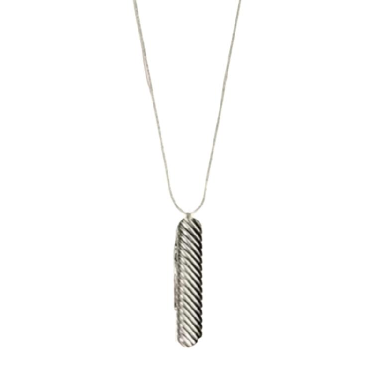 

Delicate Comb Pendant Chain Jewelry Lightweight Silver Colored Accessory For Students And Professionals 1