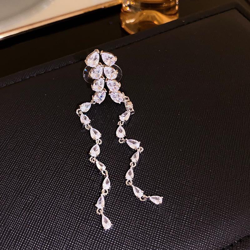 Super Flash Water Drop Zircon Splicing Long Tassel Dangle Earrings for Women Light Luxury Dainty Magnificent Earring K