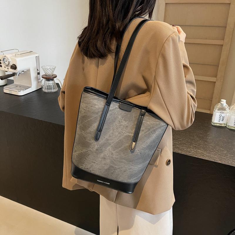Bag 2025 new retro contrasting color large-capacity bucket bag shoulder handbag women's messenger bag bag