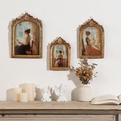 Relief Picture Frame Hanging Decoration Vintage Arch Shaped Photo Frame Classical Resin Photo Frame