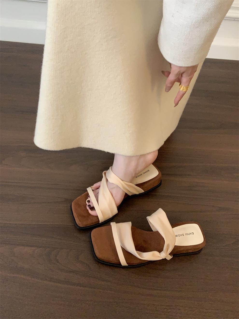 

Niche slope heel sandals open-toed sandals women s shoes summer wear square head high-heeled slippers design sense beach Roman shoes 40 абрикосовый