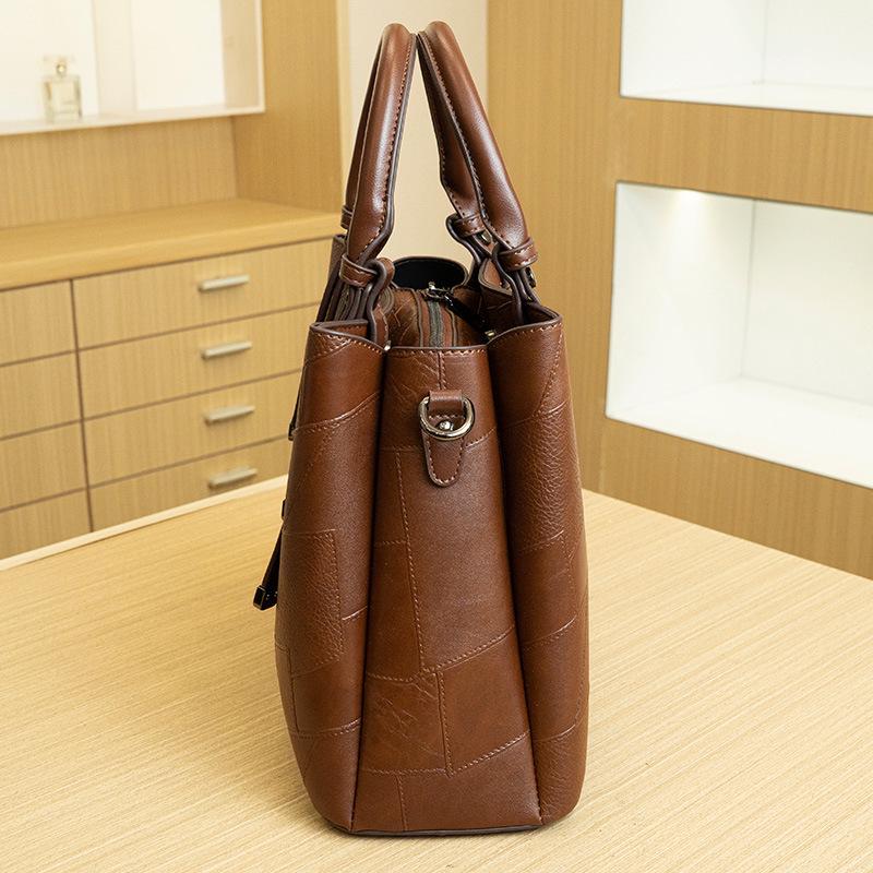 Retro Bucket Bag, Fashionable and Versatile, Large-capacity Commuting Bag, Niche Single-shoulder Crossbody Tote Bag
