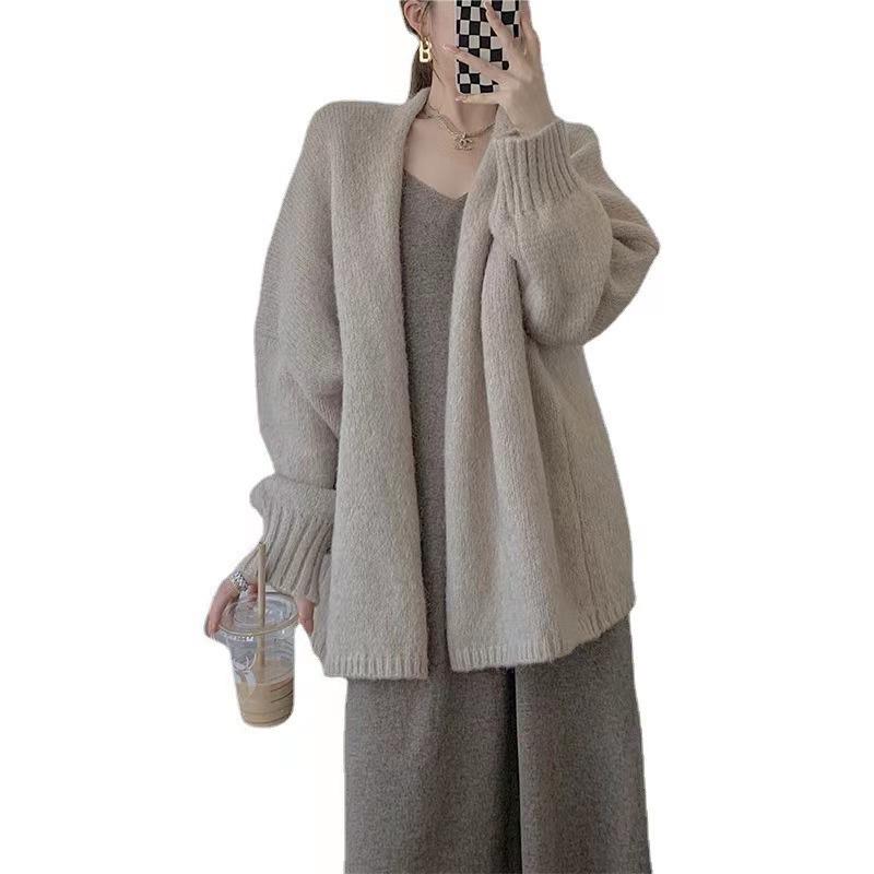 Gentle Style Women's V-Neck Loose Cardigan Sweater - Autumn/Winter 2023 Long Sleeve Knit Top