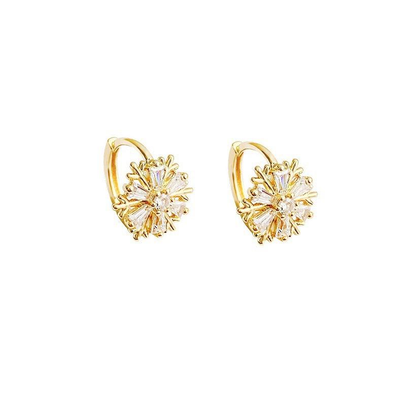 Stylish and Compact Design Snowflake Earrings, Ear Buckles, New Light Luxury High-end Zircon Stud Earrings, Women's Versatile Earrings.