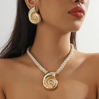 3 Piezas/juego Collar con Colgante de Estrella de Mar Sencillo y de Moda Estilo Oceánico Pendientes Exagerados para Fiesta y Banquete Conjunto de Joyería Personalizado para Mujer