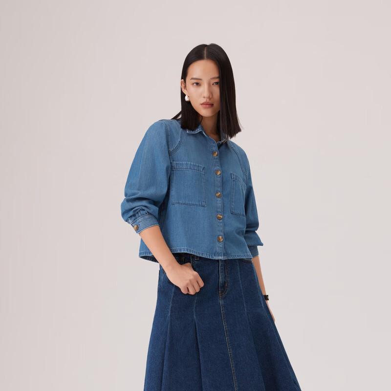 Levi's Women's A-Line Pleated Denim Skirt