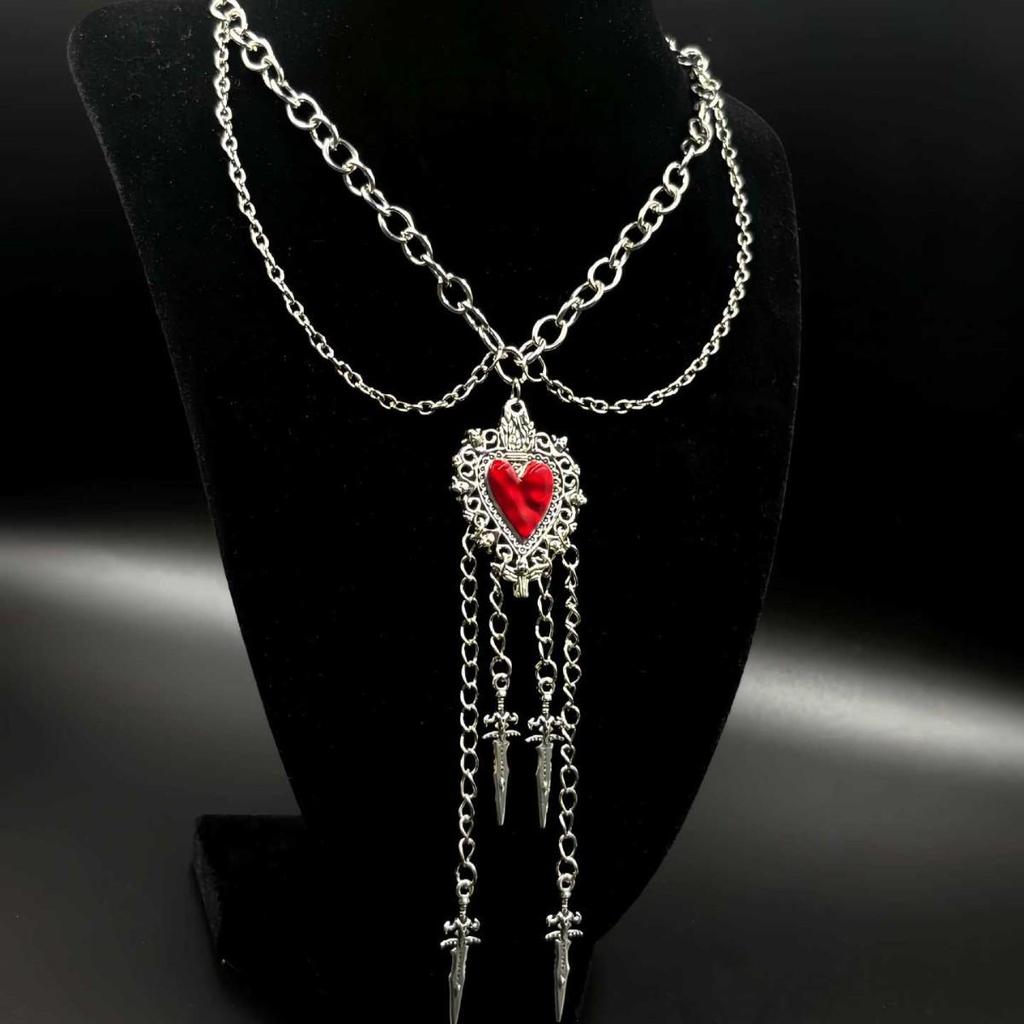 European & American Gothic Punk Heart Sword Pendant Double-Layer Necklace for Street Fashion Hot Girl Style