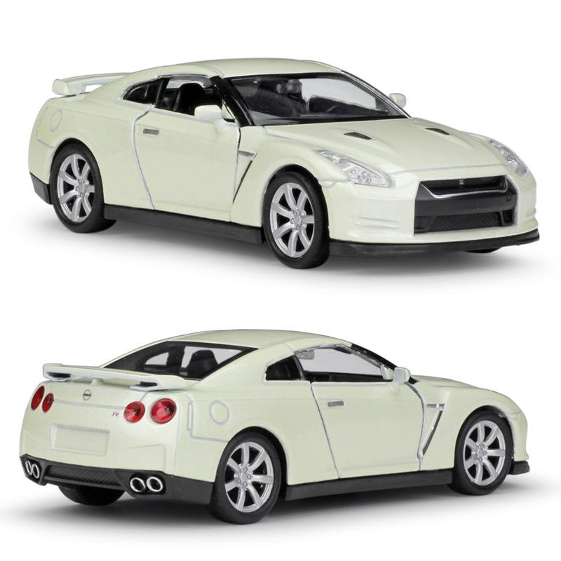 1/36 Ölçekli Welly Nissan GT-R R35 Alaşım Araba Modeli Döküm Metal Oyuncak Araçlar Araba Modeli Yüksek Simülasyon Koleksiyonu Çocuk Hediyeler