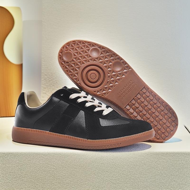 Sommer Neue Damen Schuhe Klassische Low Top Deutsche Trainingsschuhe Paar Lässig Flache Sohle Board Schuhe Herren Sportlich Kleine Weiße S