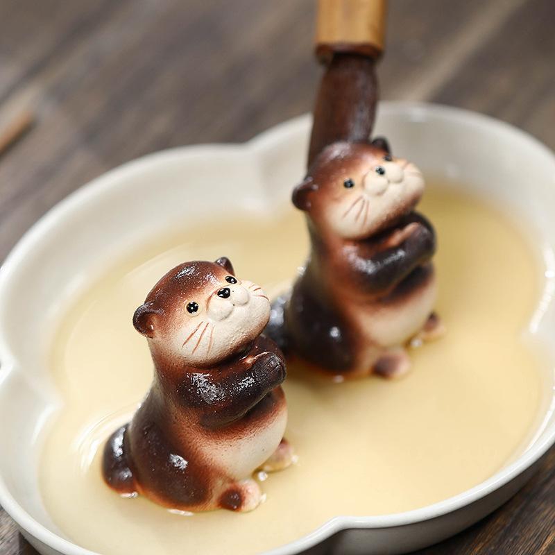 1pc Yixing Purple Clay Tea Pet Otter Ornament Animal Tea Play Decoration Tea Table