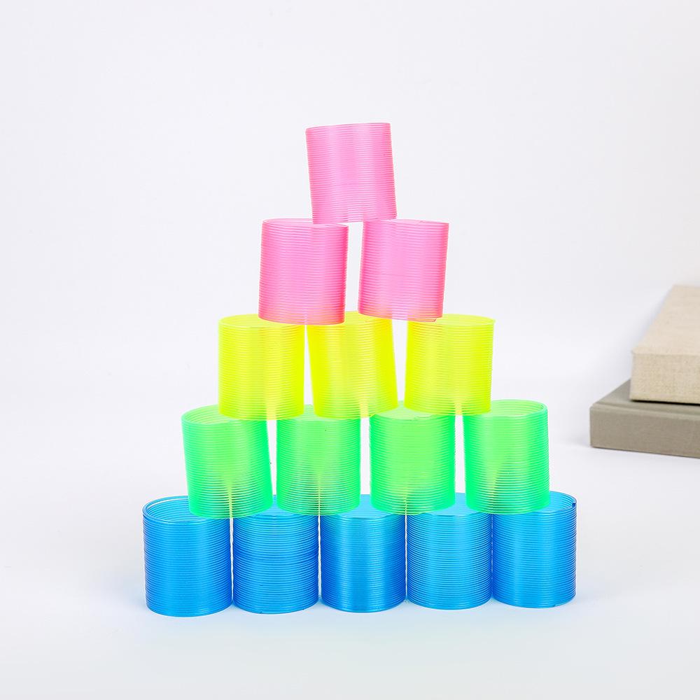 Mini Rainbow Smiley Face Slinky for Kids - Nostalgic & Colorful Educational Toy (3.0x3.5cm)