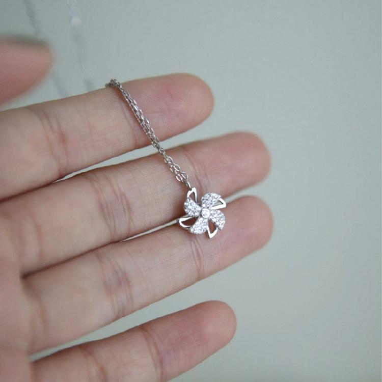 Windmill Pendant Necklace Jewelry Decor Fidget Pinwheel Necklace for Anxiety Ins