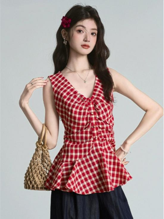 Women's Red Plaid Sleeveless V-neck Shirt Vest with Pleated Waist and Chic Korean Style for Summer 2026