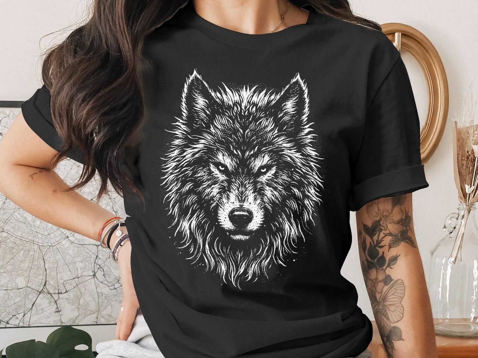 Lone Wolf T-Shirt, Majestic Grunge Wolf Graphic Tee, Spirit Animal Wild Nature Lover Apparel, Unique Wildlife Gift S