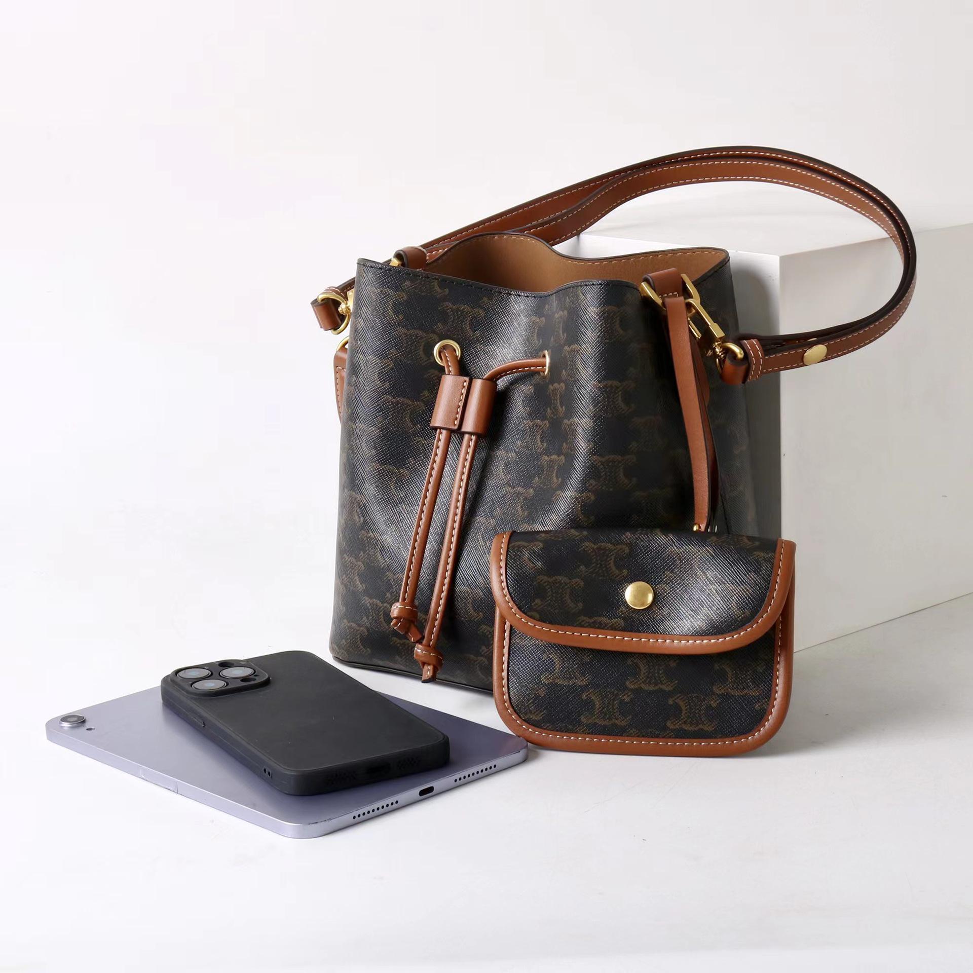 

2025 Vintage Floral High-End Leather Crossbody Shoulder Bag - Women s Versatile French Diagonal Tote