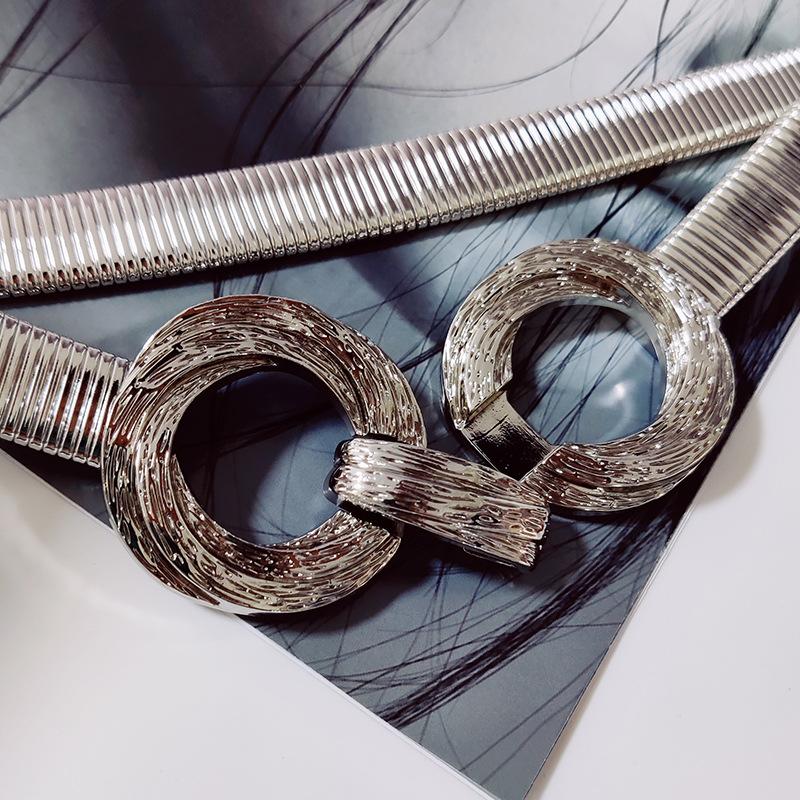 Cintura nuova disponibile in quattro stagioni da donna, in pelle, versatile, alla moda, per jeans, con decorazione per gonna, abito, maglione, coprivita.