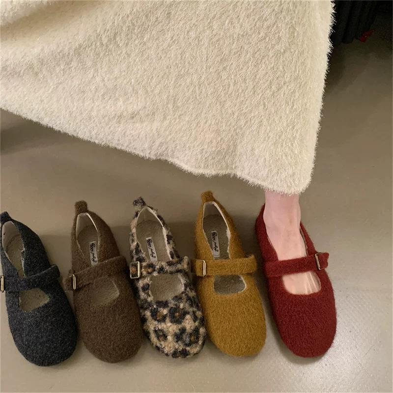 Fairy wind word with Mary Jane fluffy shoes autumn and winter new outer wear late evening wind velvet flat beanie shoes