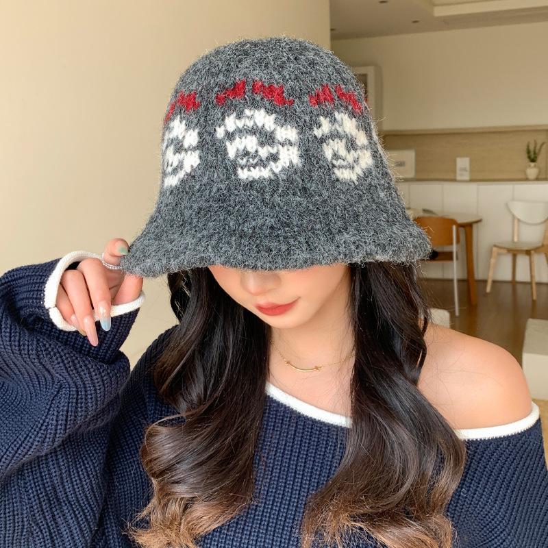 Japanese Versatile Rose Jacquard Knitted Wool Hat In Autumn and Winter Casual Windproof Warm Hat Showing Face Small Hat for Women