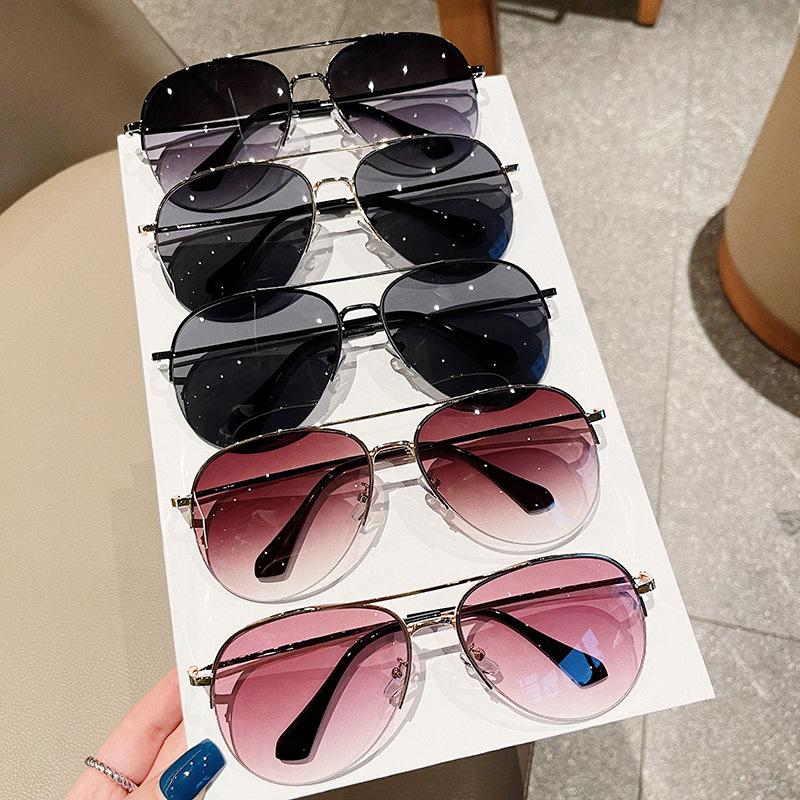 Men Fashion Gradient Sunglasses Big Frame Pilot UV400 Protection Sports Driving Eyewear Brand Design