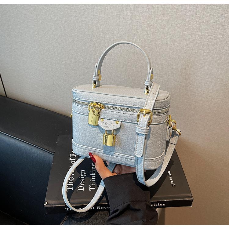 High-end niche design bag women's summer new fashion messenger bag women's portable box bag