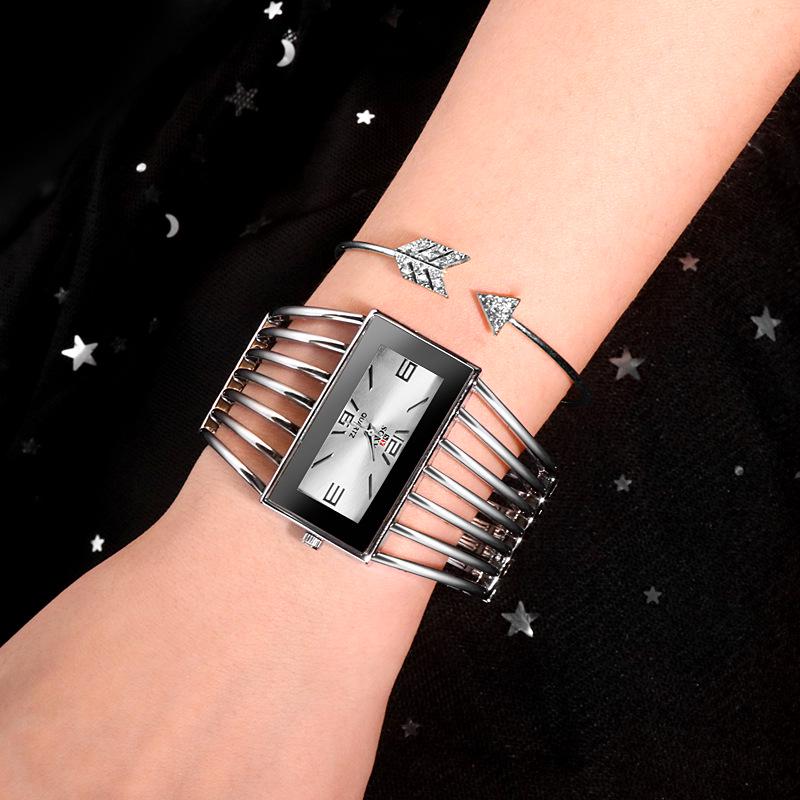 Montre Femme Rectangulaire Dorée - Cadran Blanc Avec Cristaux - Bracelet Cuir - Nouveauté élégante