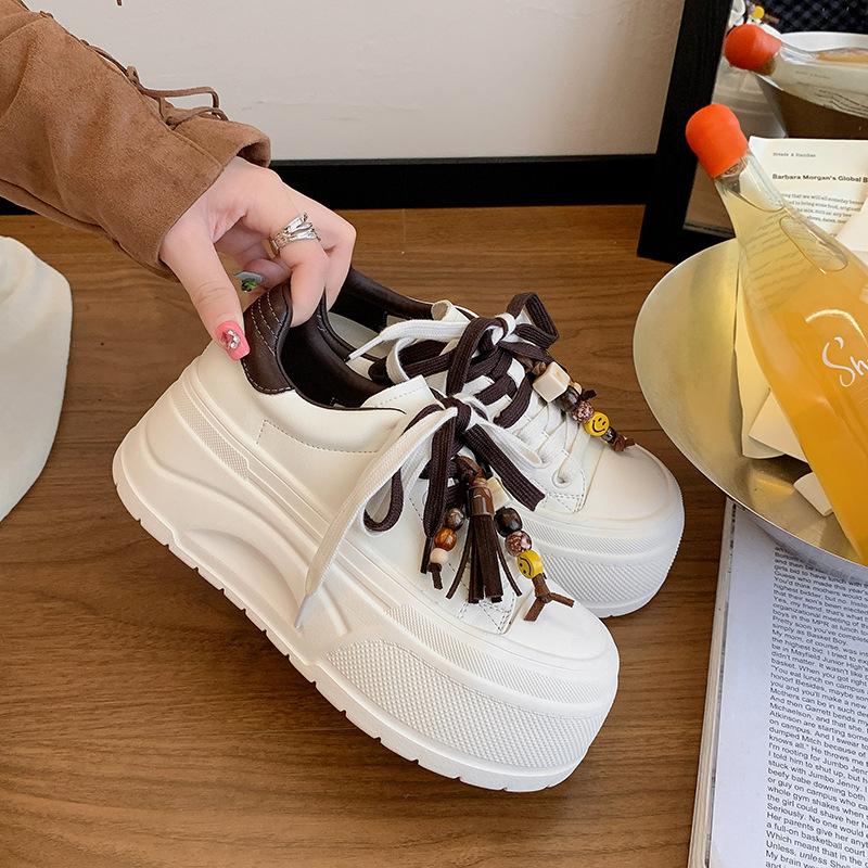 Suding's ultra-light soft sole increases the height of 6cm thick-soled little white shoes for women's 2025 fringed muffin sports and leisure board