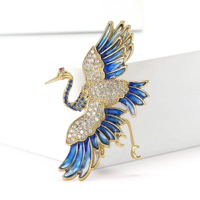 Moda Temperamento Antico Rame Zircone Gru dalla Corona Rossa Spilla Letteraria e Artistica Abbigliamento Uomo e Donna Corsage Spilla Gioiello