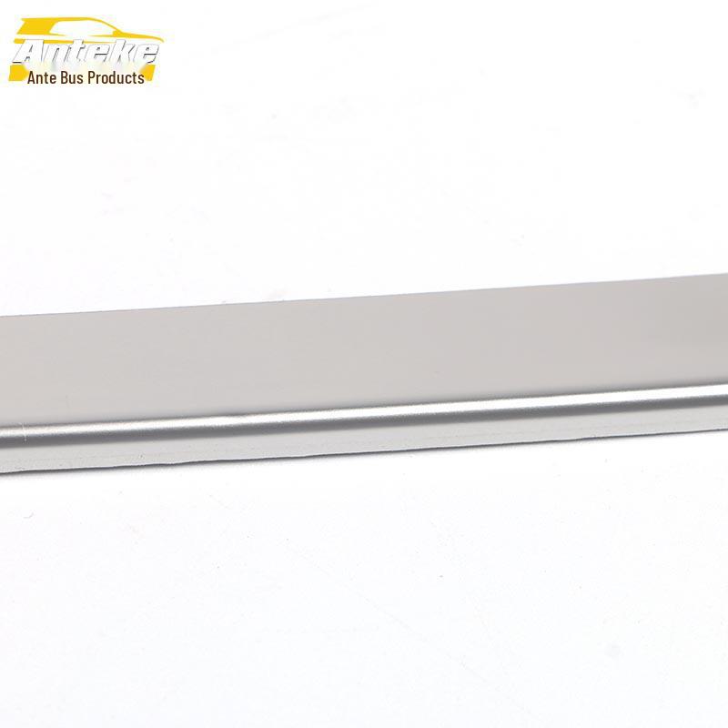 21 Model Y Grilă frontală Decorație anti-zgârieturi: Modificarea benzii luminoase a capotei Tesla