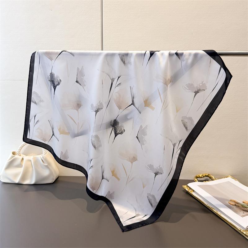 Designer Luxury Bohemian Style Square Scarves Women Silk Scarf Floral Bandana Small Neckties Hairbands Foulard Shawl