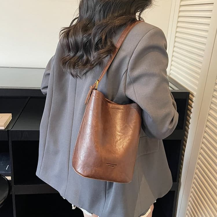 Retro Texture Bucket Bag Women's Shoulder Messenger Bag