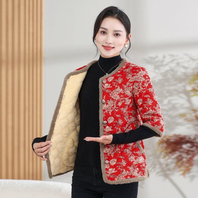 

Fashionable Winter Velvet-Lined Cotton Vest for Middle-Aged and Elderly Women - Warm, Casual, Anti-Cold Outerwear 5XL (150-160 jin recommended) червоний