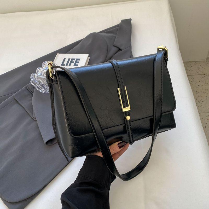 

Premium sense retro fashion women s bags niche trend underarm bags versatile large capacity original messenger small square bag