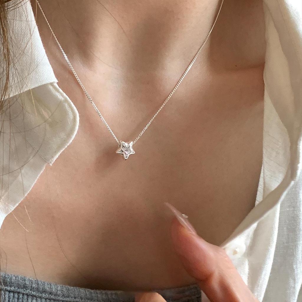 Korean S925 Sterling Silver Star Necklace with Diamond Inlay – Minimalist Clavicle Chain for Women