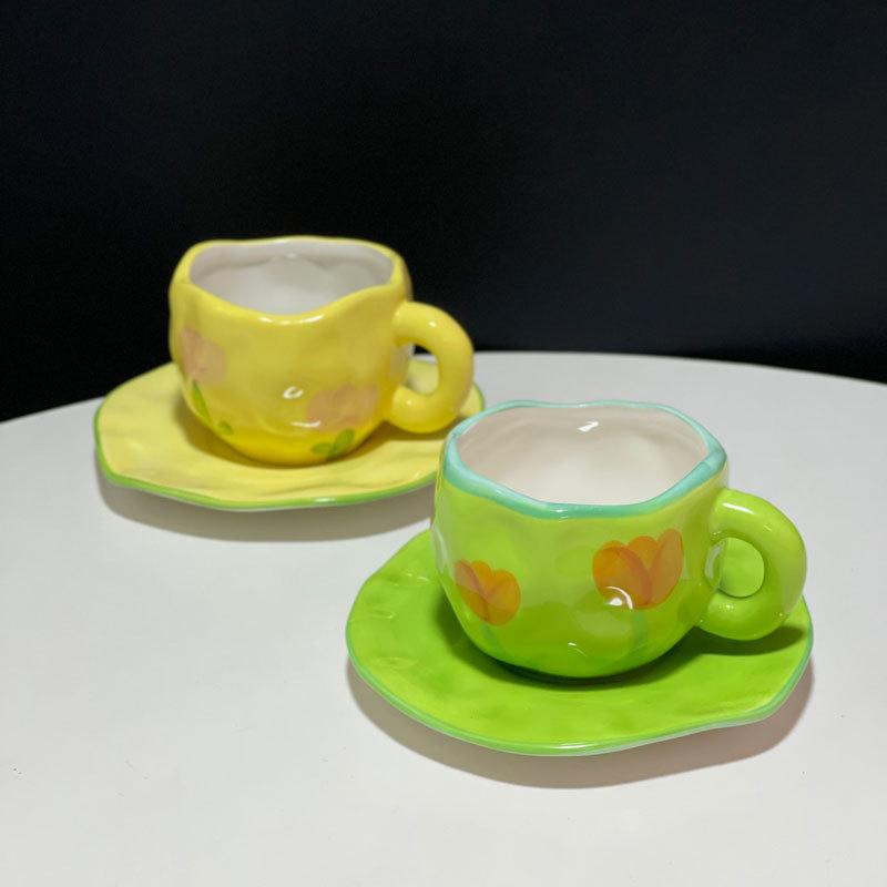 Small Fresh Hand-Squeezed Irregular Yellow Green Tulip Cup And Saucer Hand-Painted Ceramic Coffee Cup And Saucer Set As A Gift