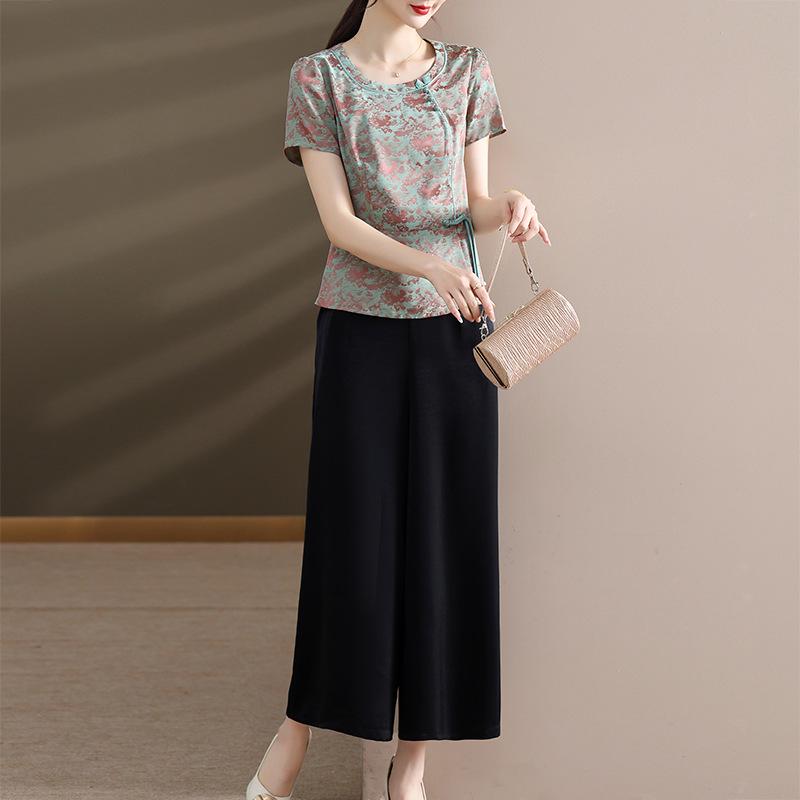 Mom's Summer Short Sleeve Chinese-Style Set: Blouse + Wide-Leg Pants for Middle-Aged and Elderly Women