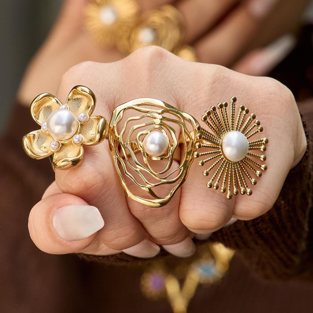 Exquisite Shell Bead Sunflower Stainless Steel Open Ring Set - High-End Hand Jewelry
