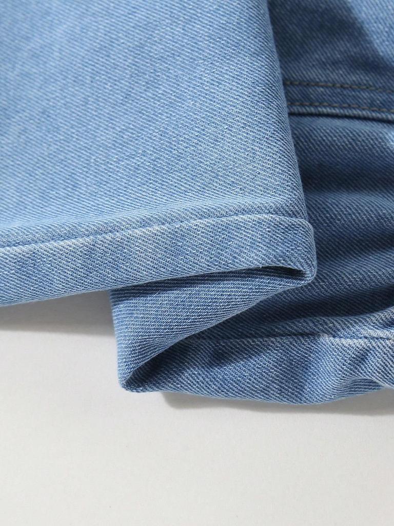 Single-piece girls' denim shorts, slim fit, Korean style, fashionable and versatile, heart-patterned frayed hem, blue elastic waistband.