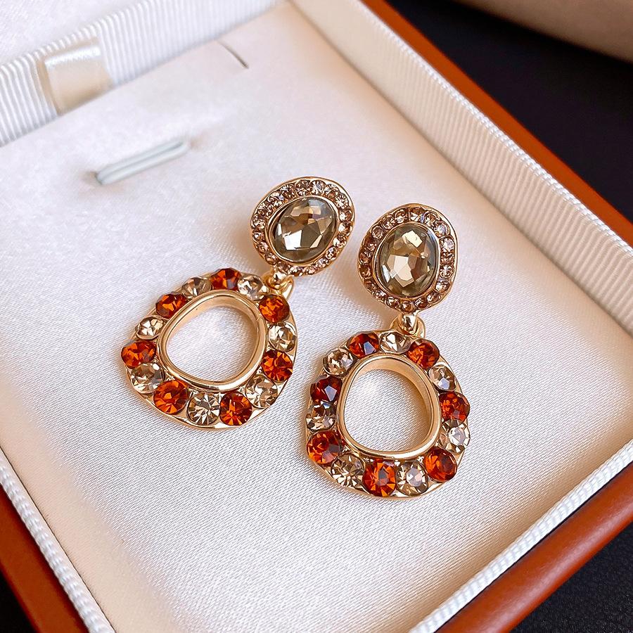 Medieval style diamond-set geometric round stud earrings, European and American court style earrings, women