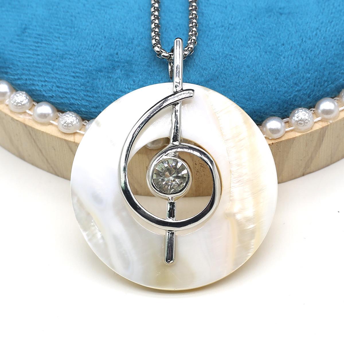 

1 шт. в партии, ожерелье из натуральной ракушки, подвеска, модные круглые подвески, металлическая цепочка, ожерелья для женщин и мужчин, ювелирные изделия 50 × 50 мм 1Pcs/50×50mm белый