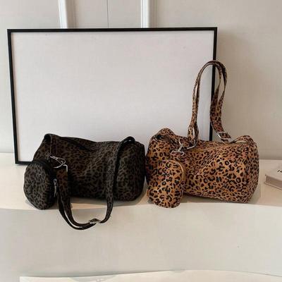 Wide Shoulder Strap Crossbody Bag Fashionable Single Shoulder Women's Bag Leopard Print Pillow Bag with Money Pouch