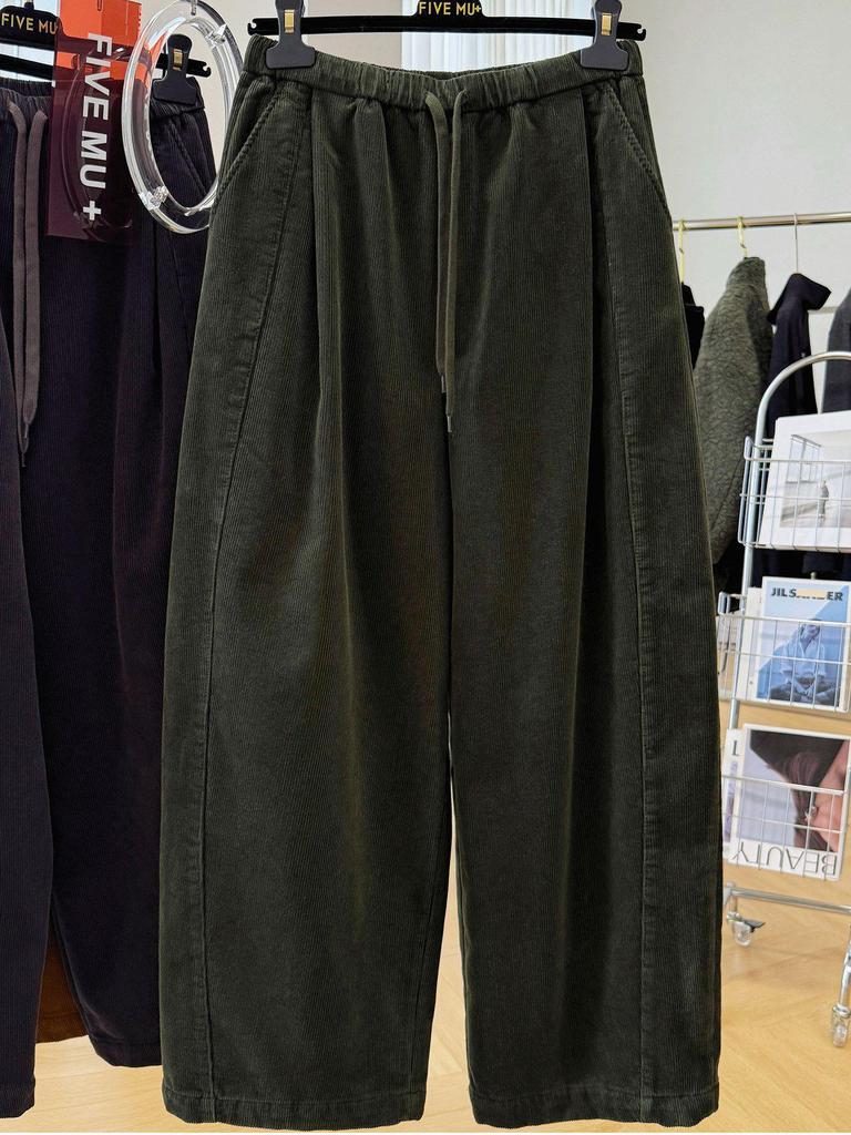 Women's Wide-Leg Corduroy Pants - Elastic Waist, Velvet-Lined, Casual Straight Cut for Autumn/Winter.