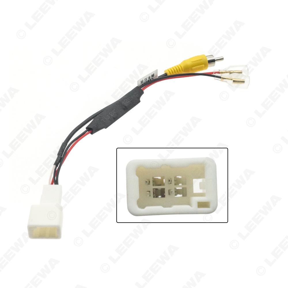 

4-контактный понижающий адаптер линии заднего вида для камеры заднего хода Toyota LEEWA