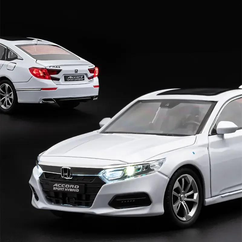 1:24 HONDA Accord Alloy Car Model Diecasts & Toy Vehicles Metal Car Model High Simulation Sound and Light Collection Kids Gifts ED4