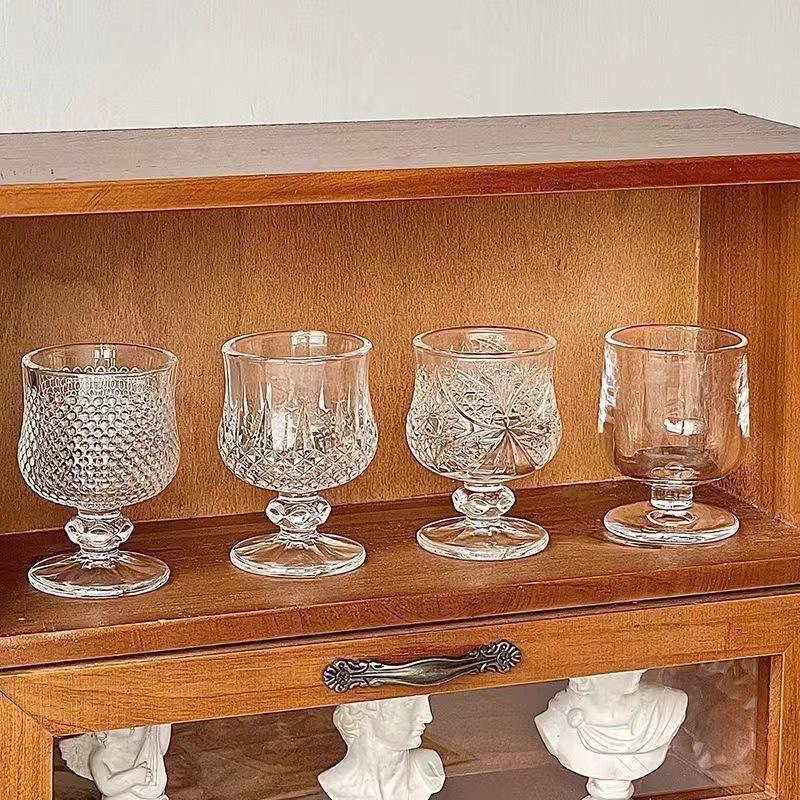 Vintage Graviertes Glas Mini Fruchtweinglas Elegantes Stielglas Dessertweinglas Hochwertiges Schnapsglas